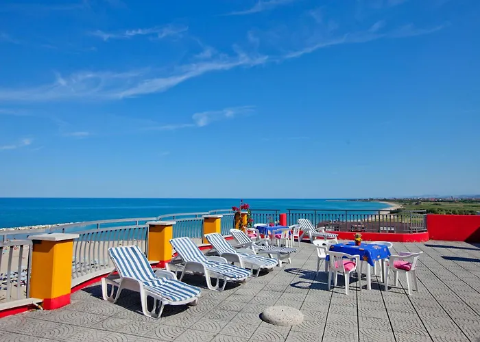 ホテル Canguro サン・ベネデット・デル・トロント