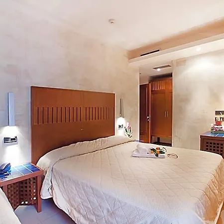 Hotel Canguro 3*